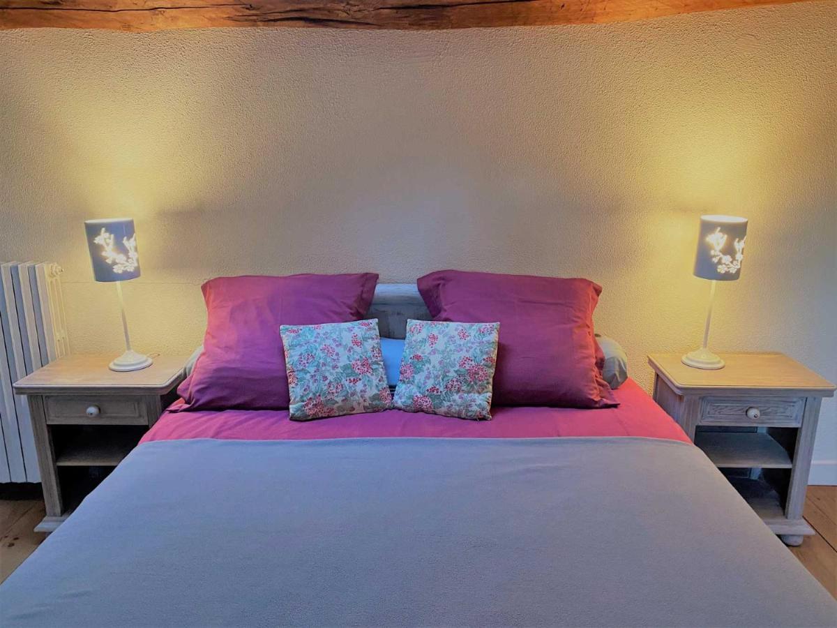 Le Moulin De Pasnel Bed and Breakfast Monteaux Εξωτερικό φωτογραφία